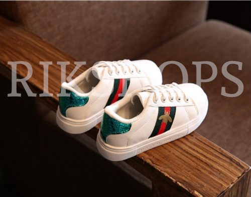 Annonce: chaussures pour enfants filles ou bien garçons taille 27 28 29 30