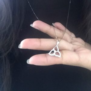 Annonce Chaine en or blanc & diamant