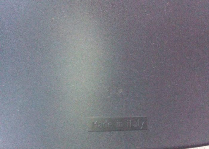 Image annonce: Chaise iso avec écritoire