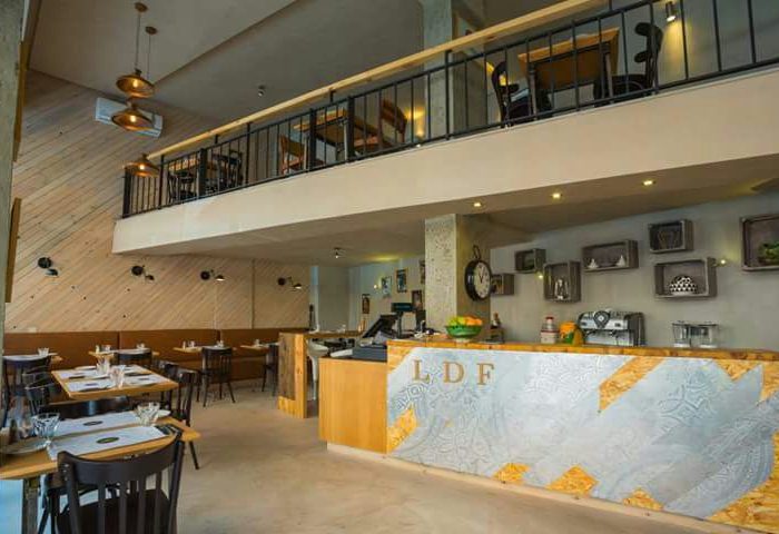 Image annonce: Restaurant bien équipé moderne à louer ou vendre