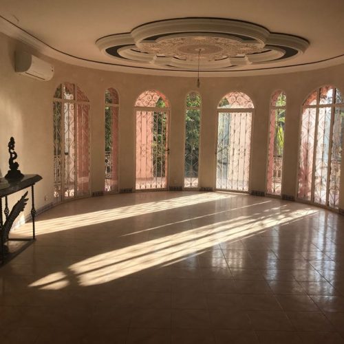 Annonce: Belle Villa à vendre Sofia à coté de Targa