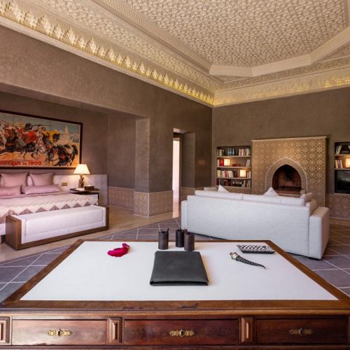 Annonce: Un beau Palais à vendre sur un terrain de 45 000 m² (4,5 H) dont une Villa bati sur 7000m²