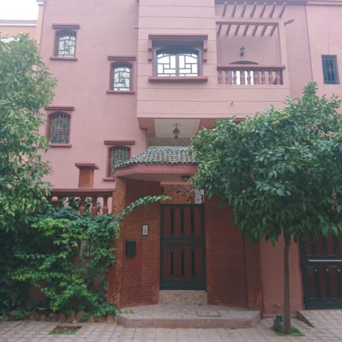Annonce: Villa a targa a Vendre négociations ou bien hypothétique