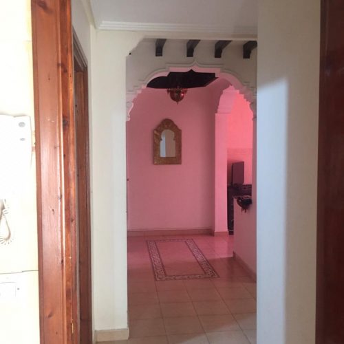 Annonce: appartement bien placé dans 1, boulevard au quartier izdihar