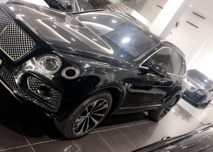 Image annonce: Bentley Bentayga Full options Essence V12