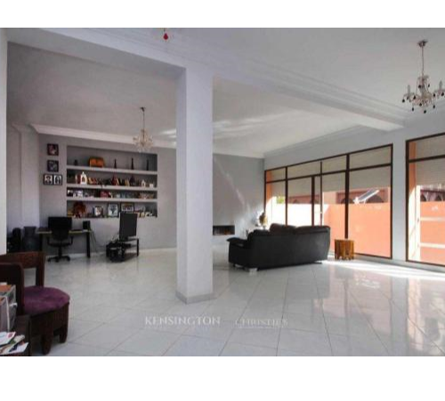 Annonce: Magnifique Villa à vendre 401m2 Marrakech targa avec piscine