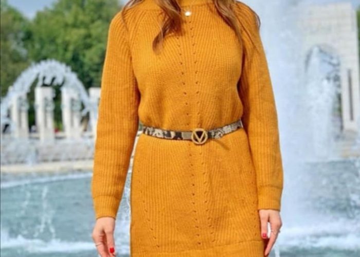 Image annonce: Robe pull avec pièces en crochet floral