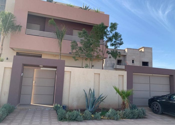 Image annonce: Villa à Zohour targa a Vendre ou bien hypothétique 371m² 3 façade