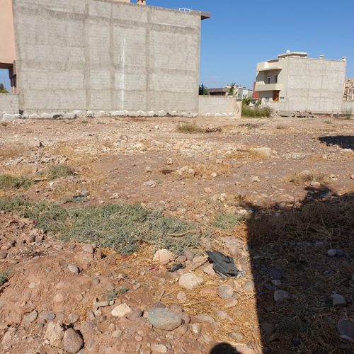 Annonce: Terrain de 284m² Zone villa 3 façade Mhamid 10
