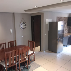 Annonce Appartement de luxe situé au centre gueliz à louer par nuitée