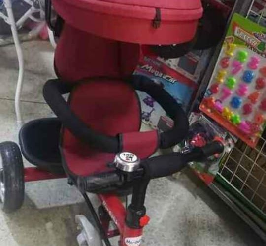 Image annonce: Tricycle poussette a vendre