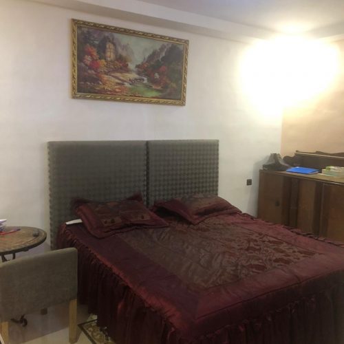 Annonce: à louer Magnifique duplex RDC meublé à Izdihar pour longue durée
