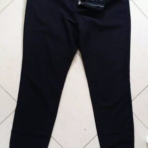 Annonce Pantalon ZARA à petit prix