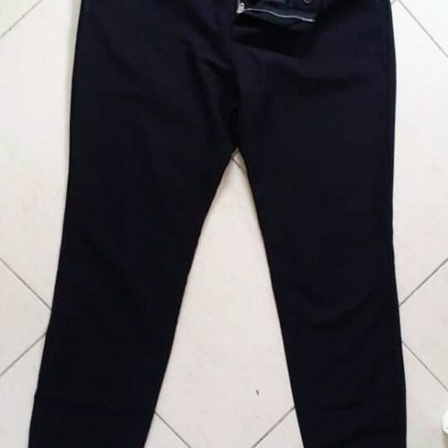 Annonce: Pantalon ZARA à petit prix