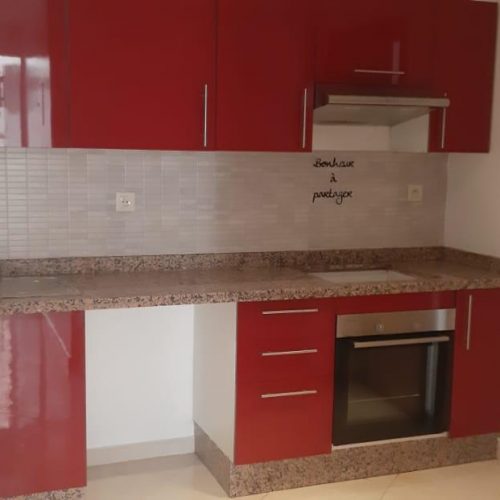 Annonce: à louer Magnifique Appartment vide Izdihar pour longue durée