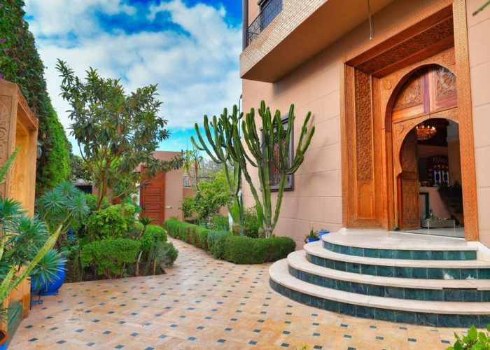 Image annonce: Villa à vendre TARGA 540 m2 avec 1 suite + 6 chambres + piscine et sous sol