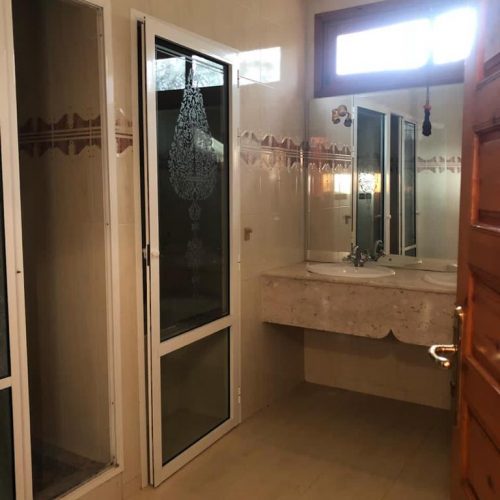 Annonce: à louer Magnifique villa vide Quartier targa pour longue durée