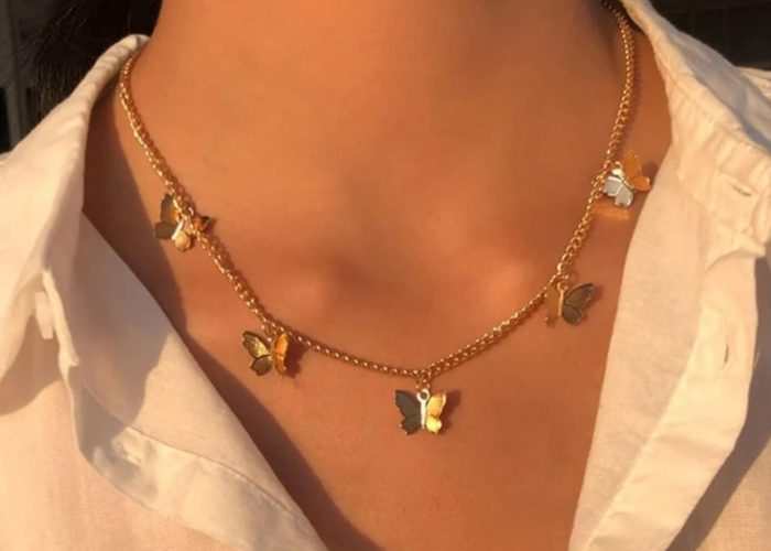 Image annonce: Collier à pendentif papillon