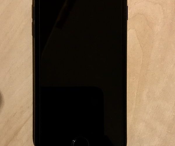 Image annonce: Iphone 7 normal 128GB BON ETAT COMME NEUF