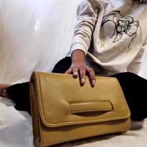 Annonce Produits en véritable cuir
