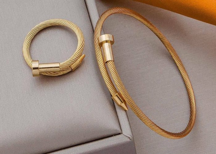Image annonce: Ensemble de Bracelet bague en Acier Inoxydable avec une qualité premium et une mention aut