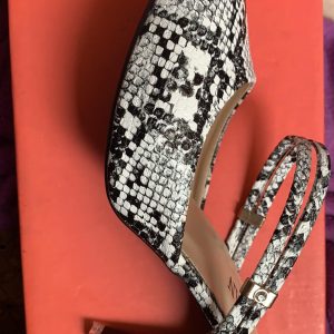 Annonce Escarpin sandale