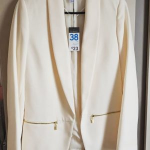 Annonce Veste Primark pour Femme très bonne qualité