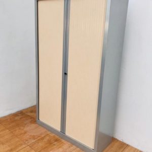 Annonce Armoire haute métallique 120x200cm
