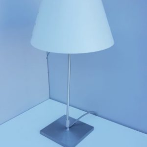 Annonce Lampe de table bureau luceplan