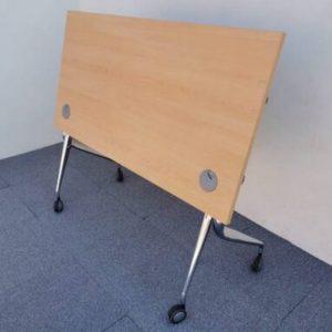 Annonce Table pliante Klober 140×70