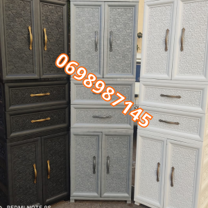 Annonce Placard plastique 4 porte + 2 tiroir