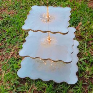 Annonce Présentoir 3 étages carré handmade en résine epoxy