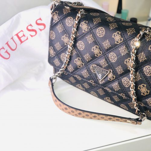 Annonce: Sacs guess et armani originaux