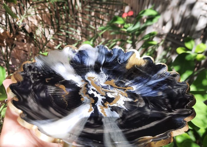 Image annonce: Vide poche handmade en résine epoxy