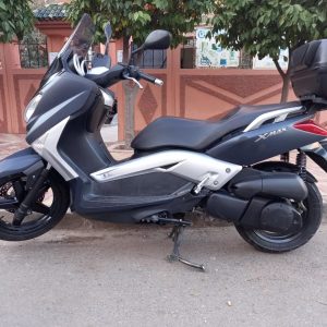 Annonce X max 250 a vendre