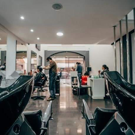 Annonce: à louer Magnifique salon de coiffure équipé à Guéliz