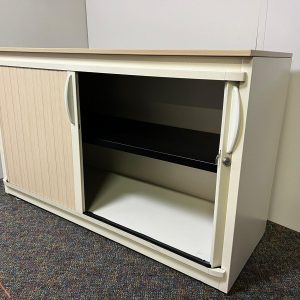 Annonce Armoire Steelcase bi-color 120x73cm