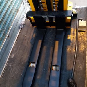 Annonce gerbeur manuel / automatique et semi-automatique