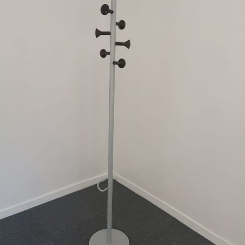 Annonce: Porte manteau 6 patères blanc avec support porte parapluie