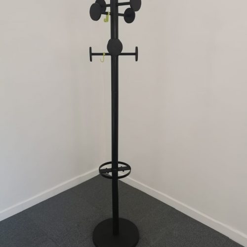 Annonce: Porte manteau 8 patères noir et porte parapluie