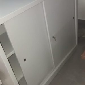 Annonce armoire métallique .
