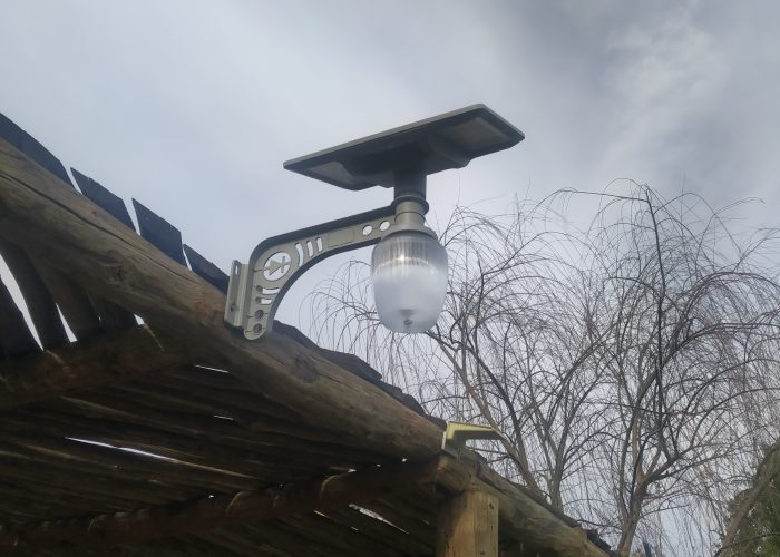 Image annonce: Projecteur et lampe solaire crépusculaire