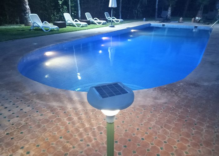 Image annonce: Projecteurs et lampes solaire crepusculaires