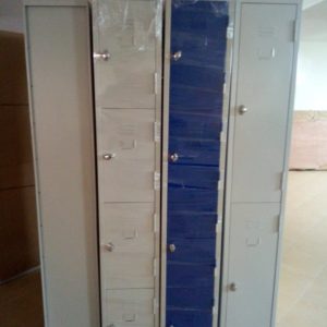 Annonce vestiaire d'haut gamme métallique
