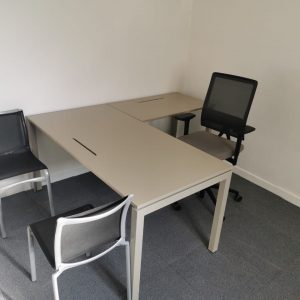 Annonce Bureau Angle Dynamobel 160x160cm professionnel