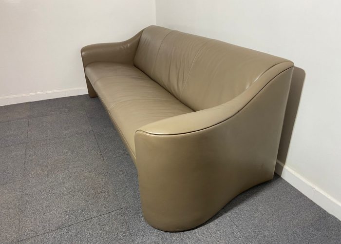 Image annonce: CANAPÉ 3 PLACES MATTEO GRASSI CLUB ESQUIRE 1980 BEIGE