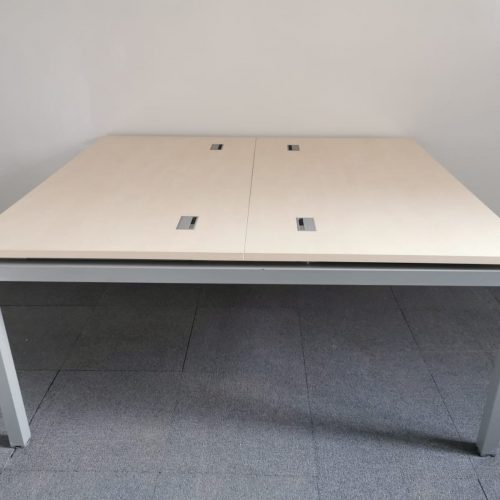 Annonce: Bureau Bench Columbia 2 poste passe câble 160x160cm
