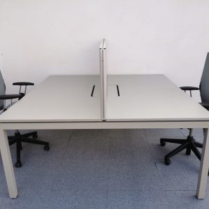 Annonce Bureau bench Dynamobel avec séparateur & passe câble