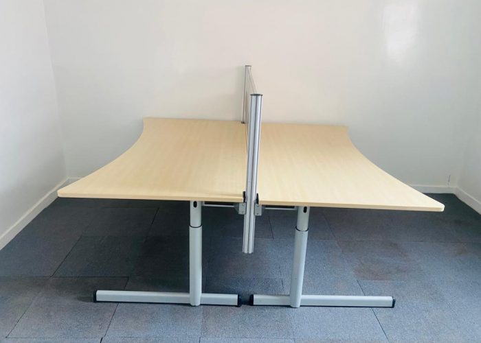 Image annonce: Bureau bench avec séparation plexi alu 180x180cm