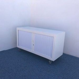 Annonce Armoire blanche sur roulette à rideaux & tiroir 120cm